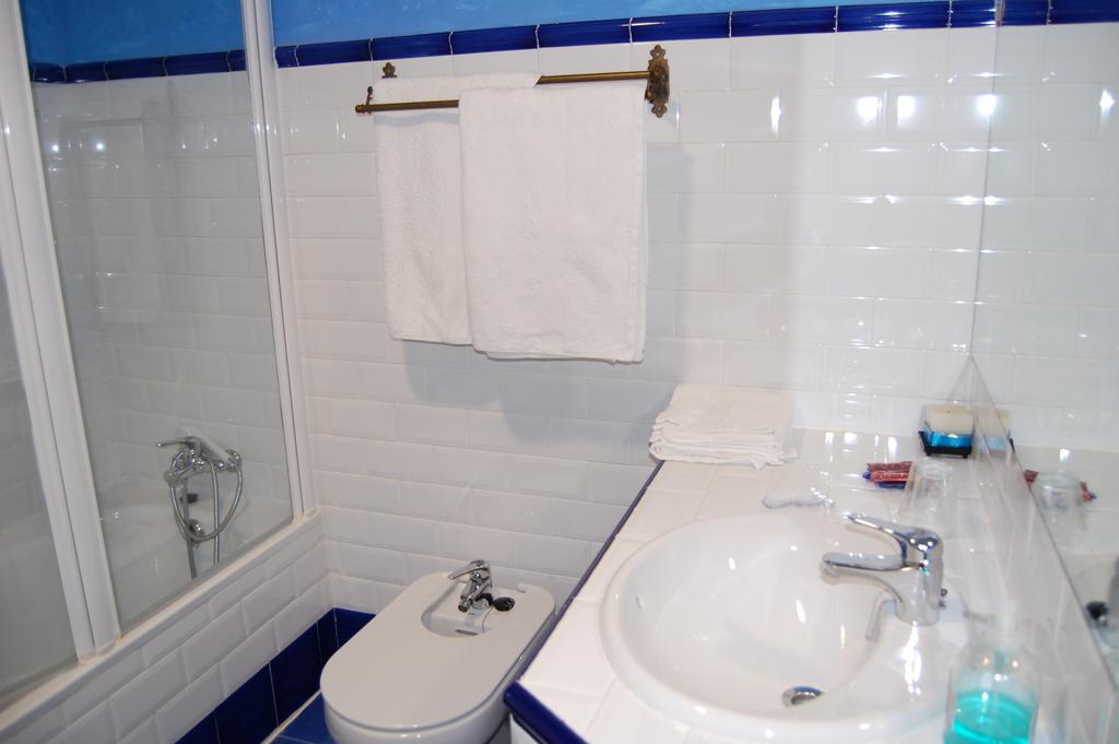 El Cauce Guest House San Medel Room photo